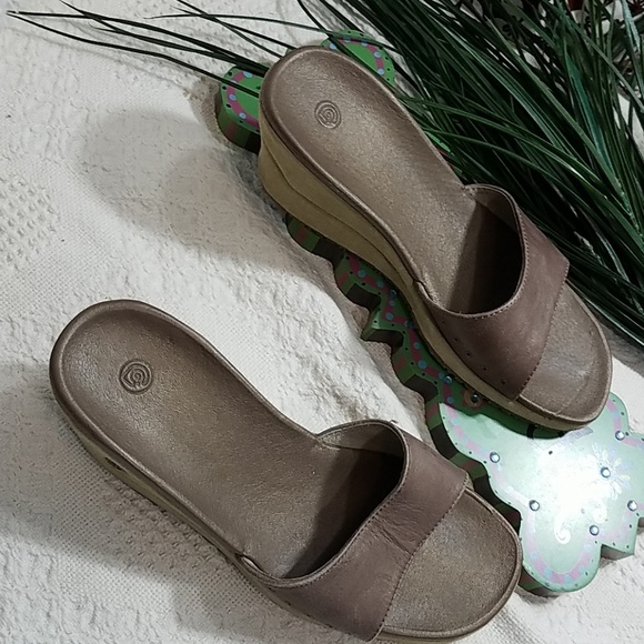 Gravis Women Sandal - Picture 7 of 7